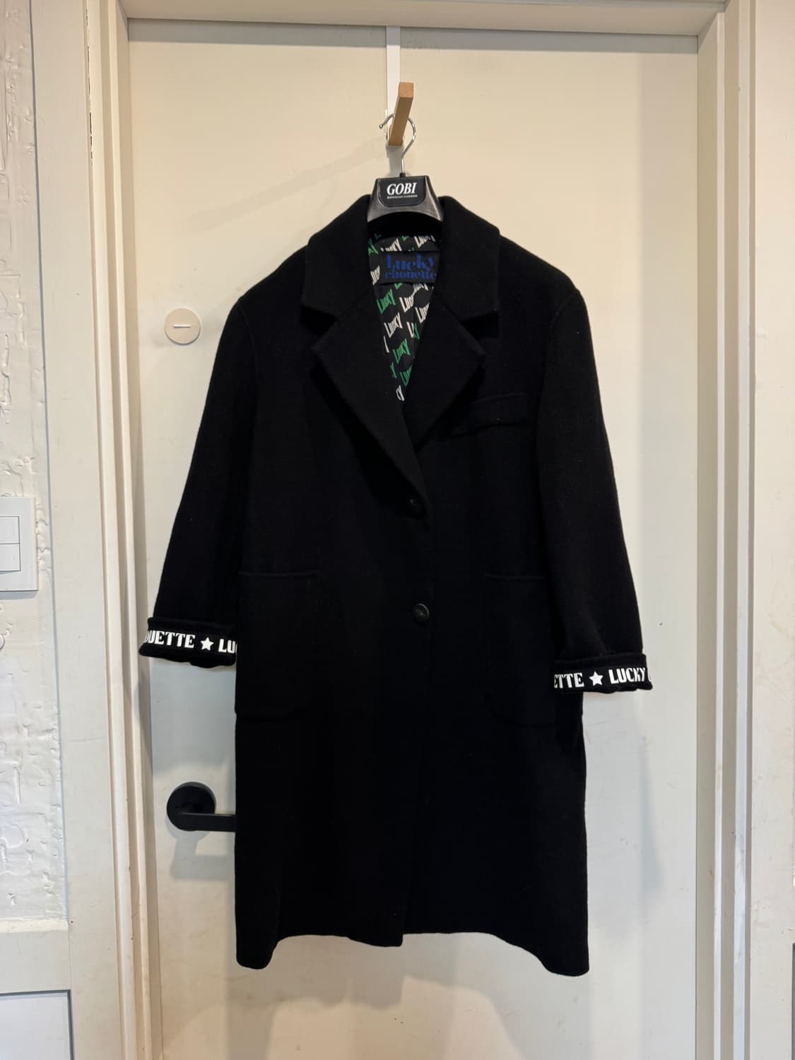 럭키슈에뜨 블랙코트  상품이미지1
