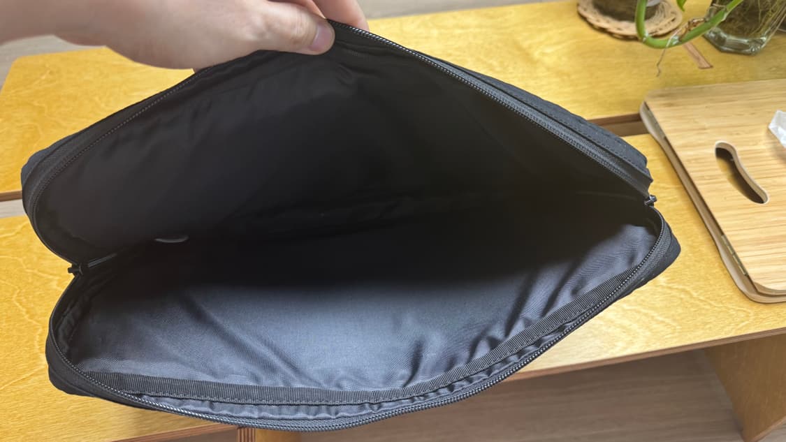 칼하트 브리프 케이스 노트북 파우치 상품이미지6