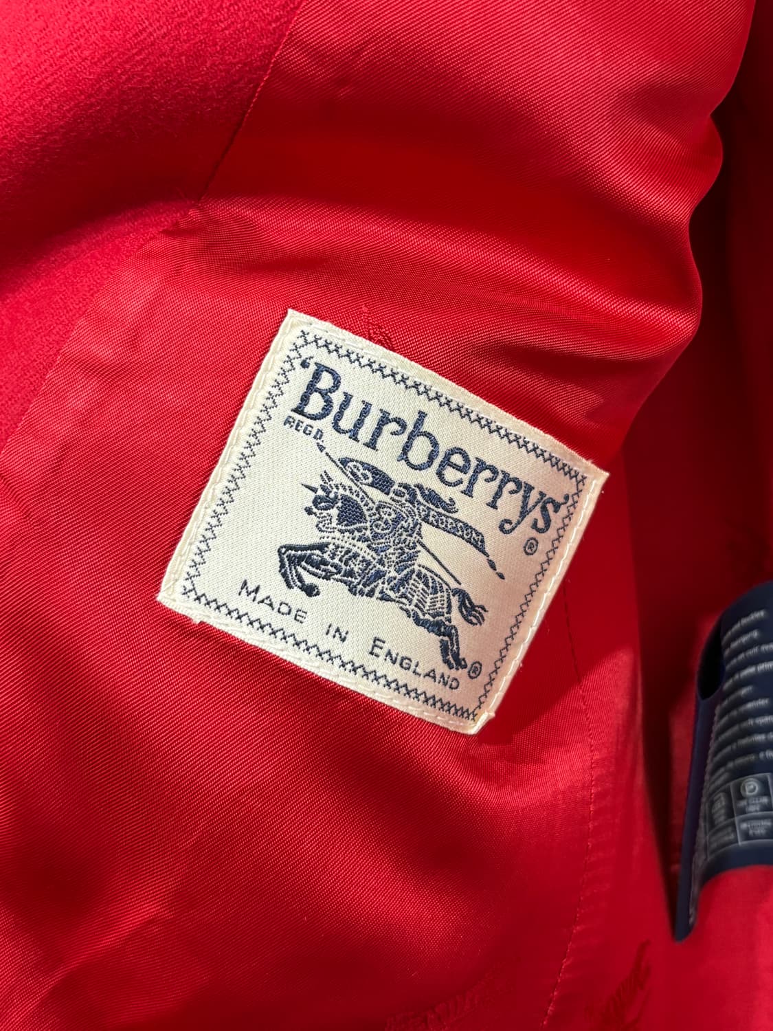 Burberry 버버리 크레스트 로고 와펜 레드 울 싱글 자켓 상품이미지4