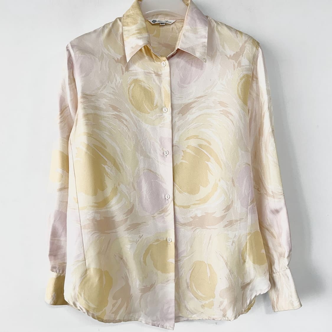 로로피아나 실크 셔츠 블라우스 상품이미지1