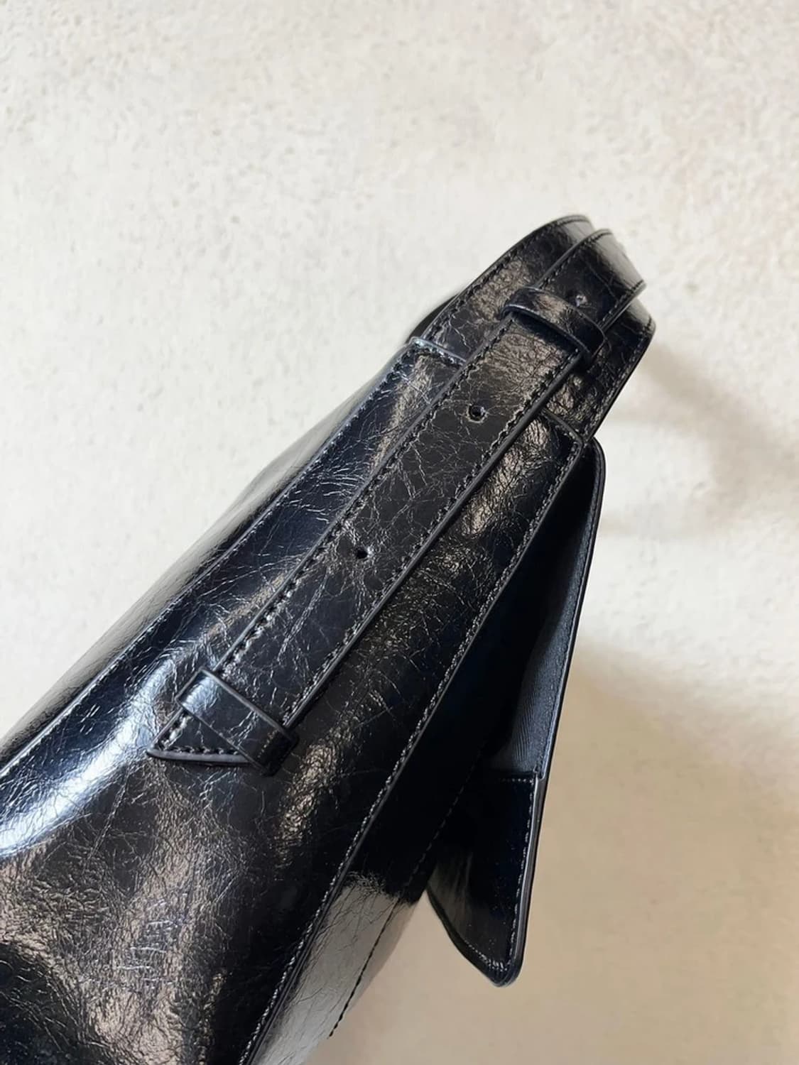 오스트카카 OSTKAKA 카델 바게트 소가죽 숄더백 A1809 상품이미지5