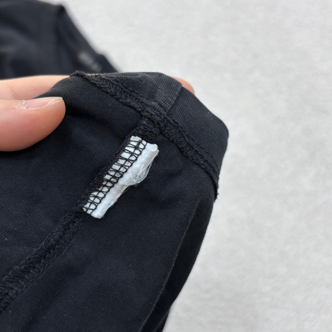 M 게스 삼각로고 반팔 티셔츠 0420E 상품이미지4