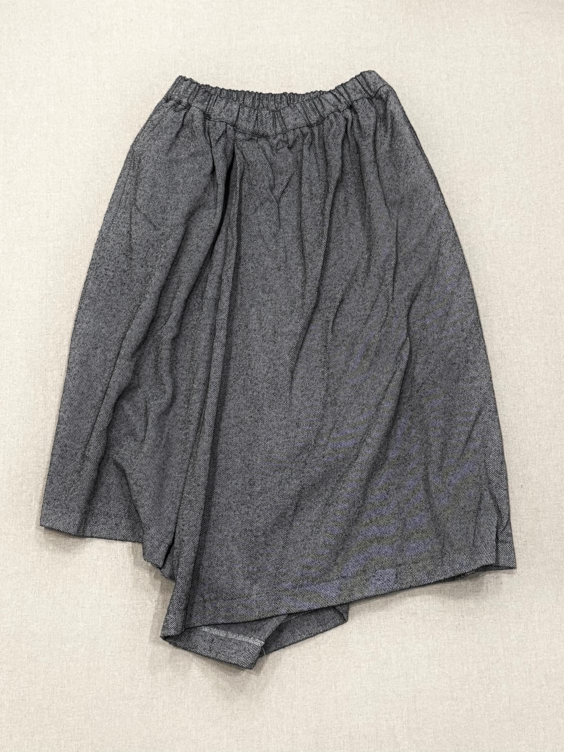 꼼데가르송 꼼꼼 15ss 비대칭 랩 스커트 팬츠 상품이미지1