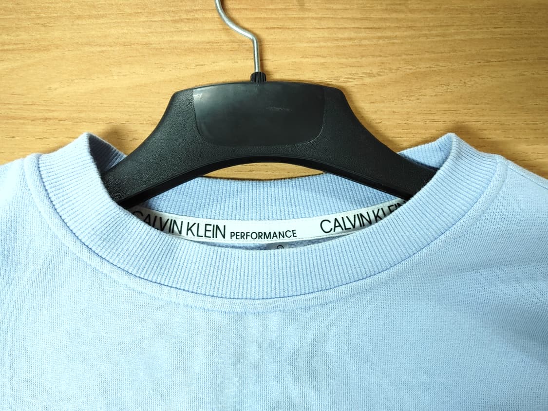 Calvin Klein 캘빈클라인 안감기모 오버핏 숏맨투맨 상품이미지4