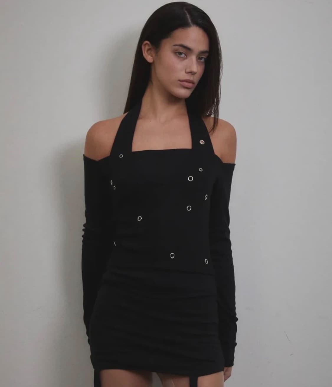 EE Eyelet Halter Long Sleeve 상품이미지1