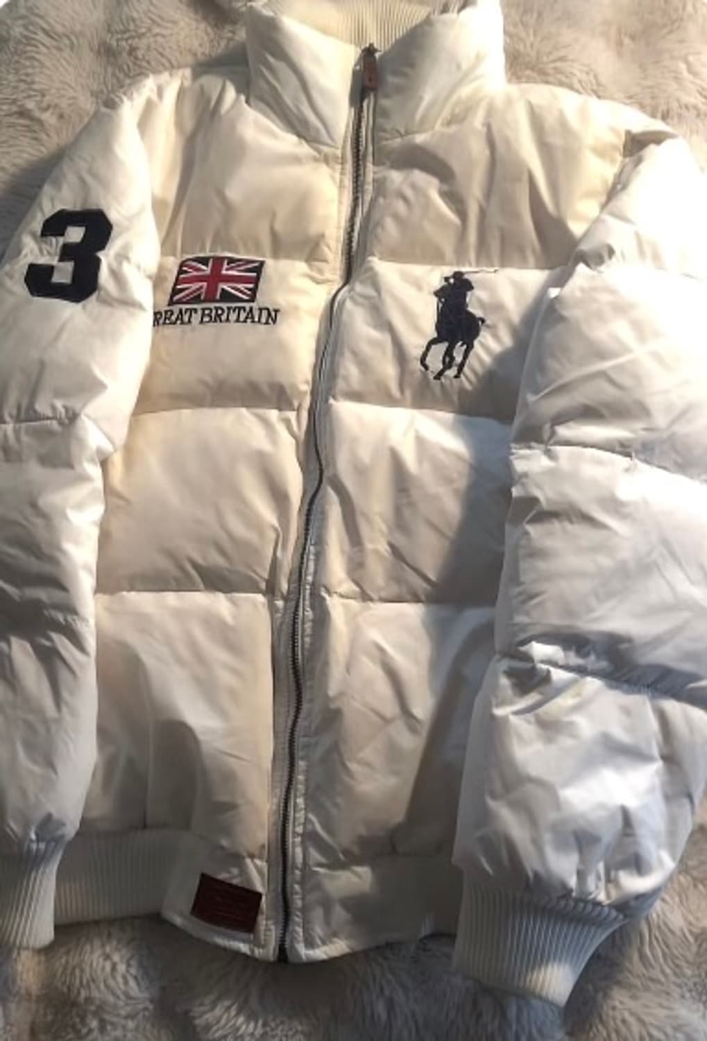 폴로 빅포니 크림 화이트 패딩 구해요 상품이미지1