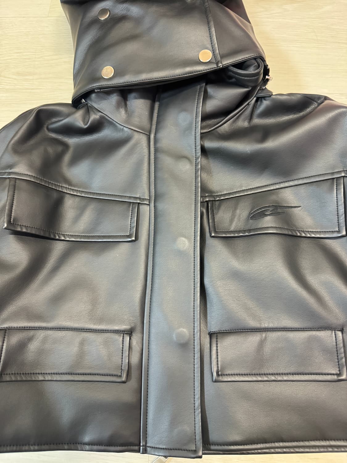 leey (yeel) 크롭 봄버 레더자켓 상품이미지9