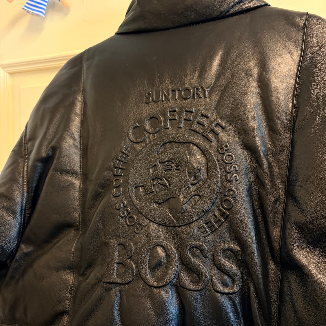 산토리 보스 가죽다운패딩 10주년 상품이미지3
