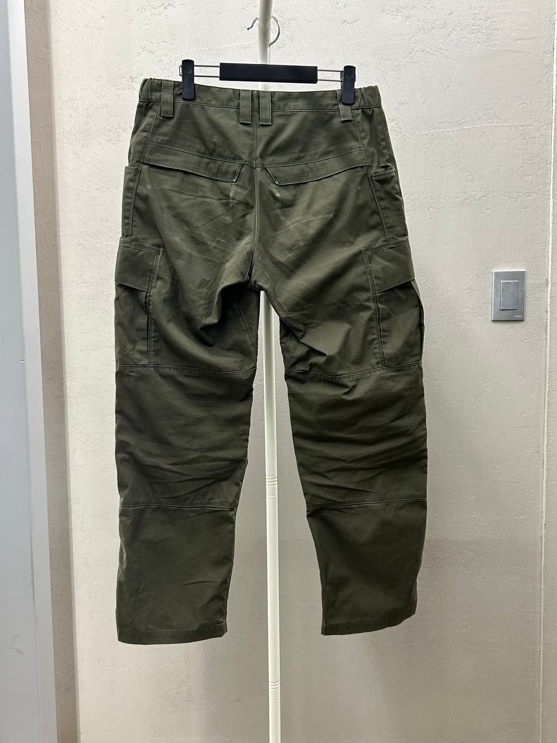 Vertx 버텍스 카키색 카고 바지 상품이미지3