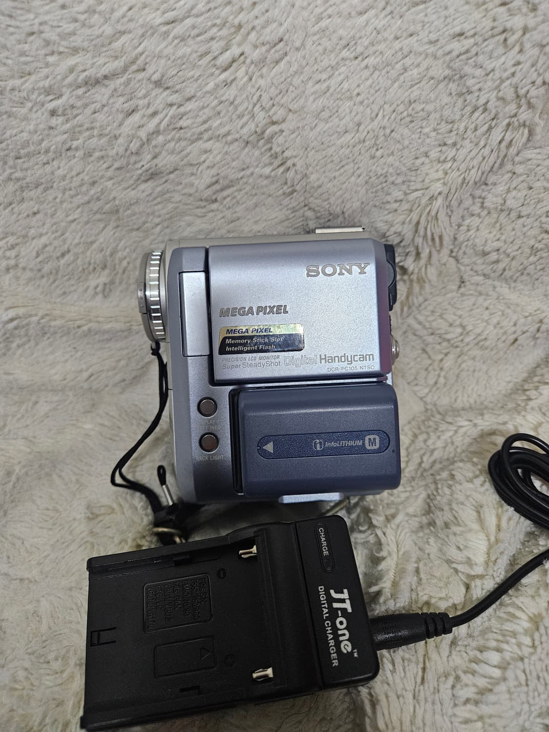소니 메가플렉스  dcr-pc105핸디캠 디지털 카메라 캠코더 상품이미지1