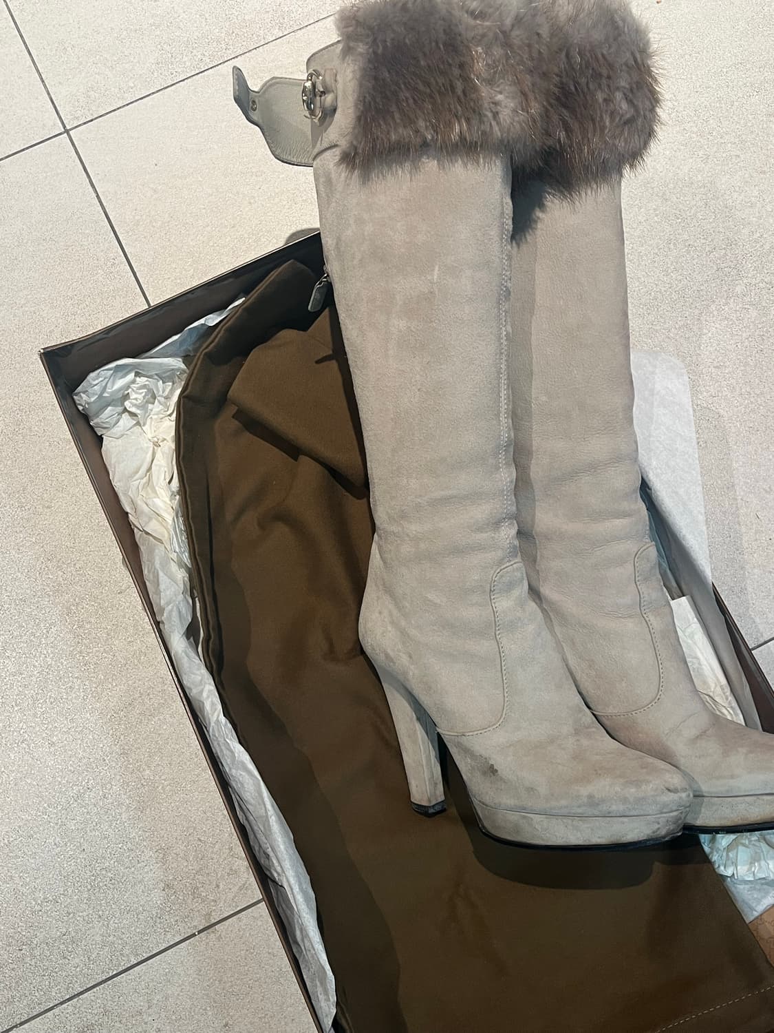 Gucci suede Fur Boots 36C 상품이미지2