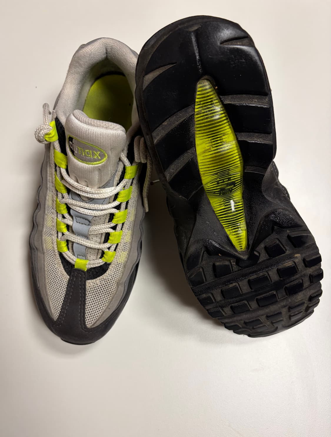 나이키 에어맥스 95 네온 240mm 상품이미지5