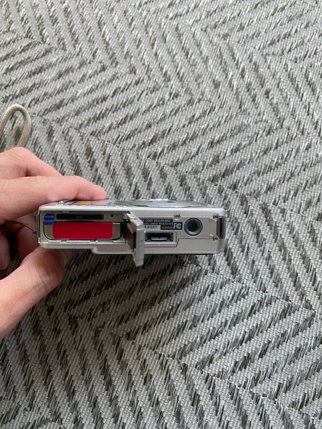 소니 Cyber-shot DSC-W70 빈티지 디카 상품이미지2