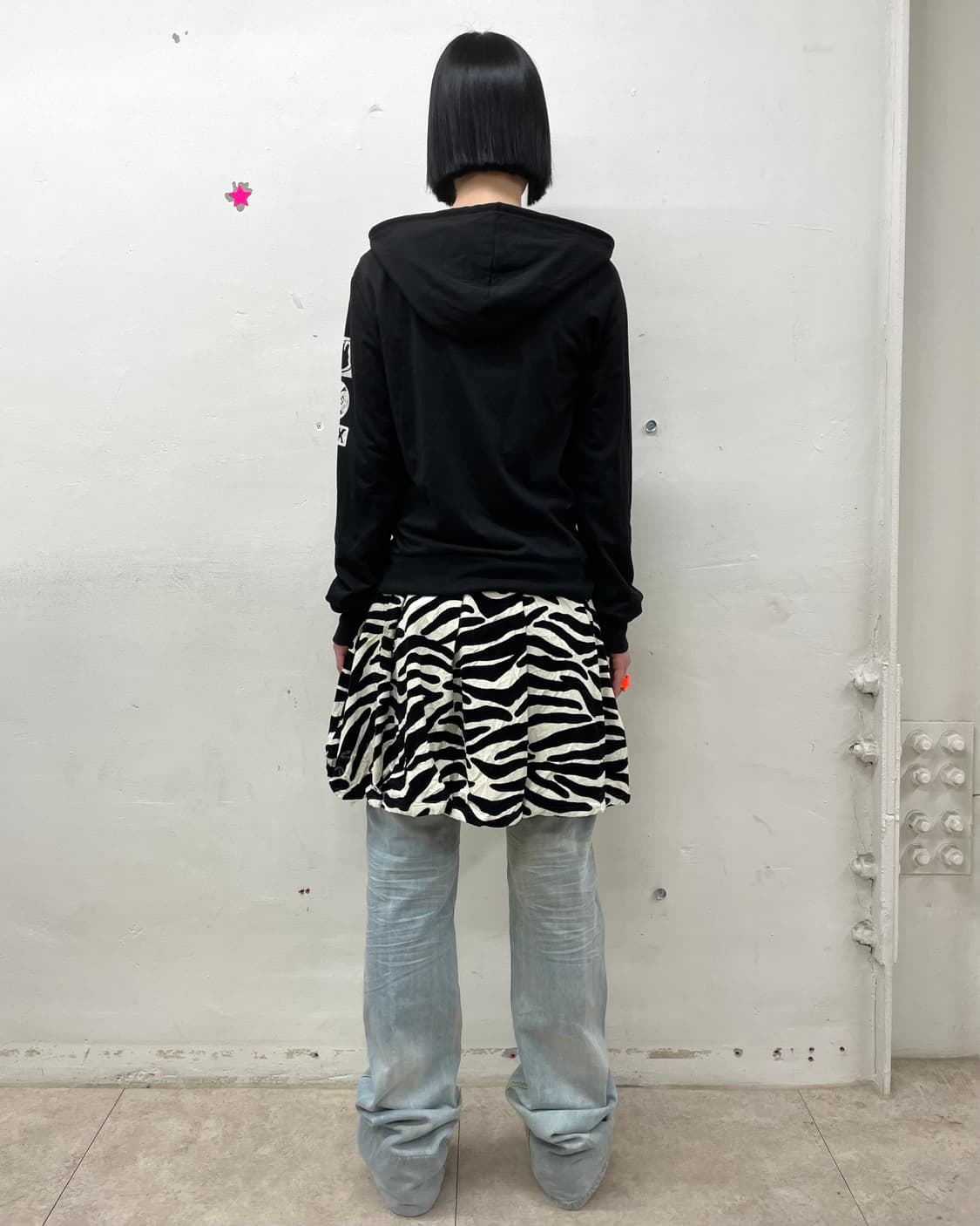 Glen News Asymmetric Black Hooded Zip-Up 상품이미지5