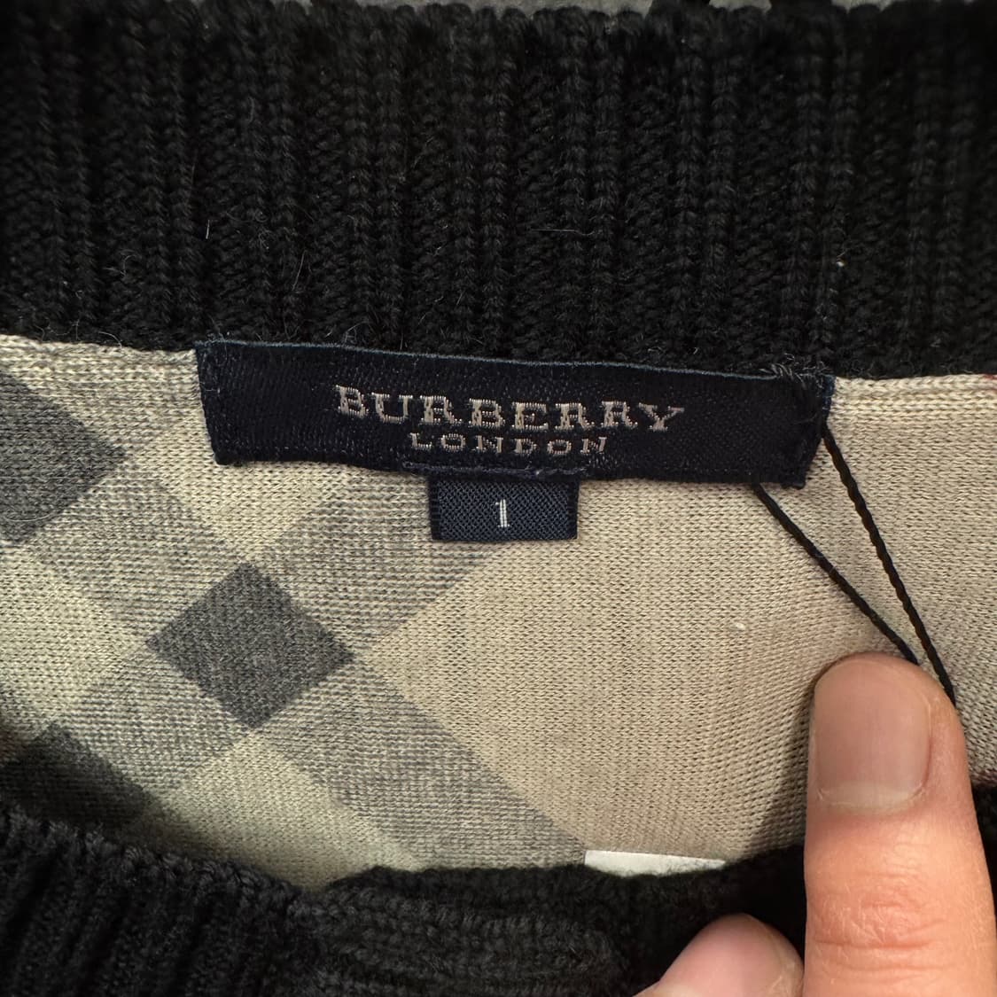 00s 버버리 니트 가디건 안감 노바체크 패턴 포인트 블랙 상품이미지6