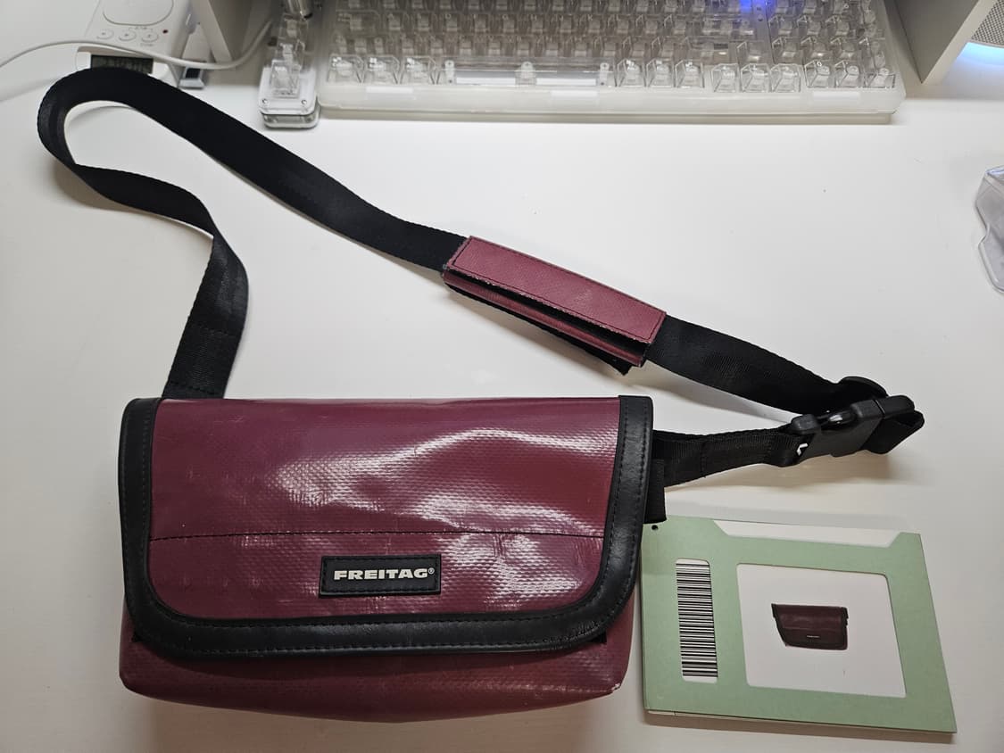 프라이탁 제이미 버건디 민트택있음 상품이미지2