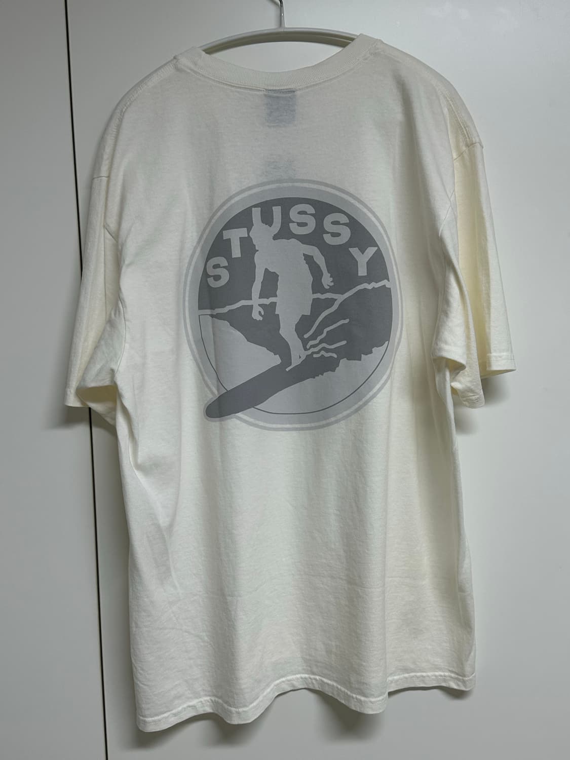 [L] 스투시 서프 클럽 티셔츠 피그먼트 다이드 화이트 상품이미지4