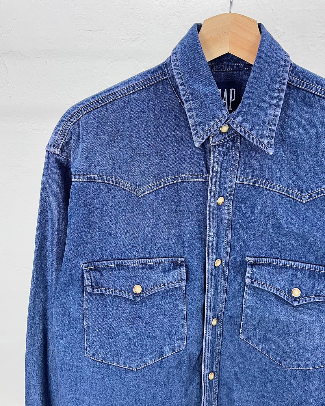 갭 웨스턴 데님 투 포켓 스냅 버튼 셔츠 상품이미지2