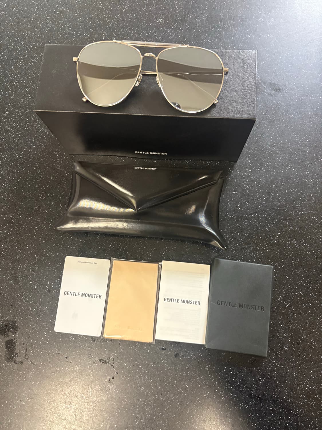 젠틀몬스터 미오미오(miomio) 지디 선글라스 은테  상품이미지3