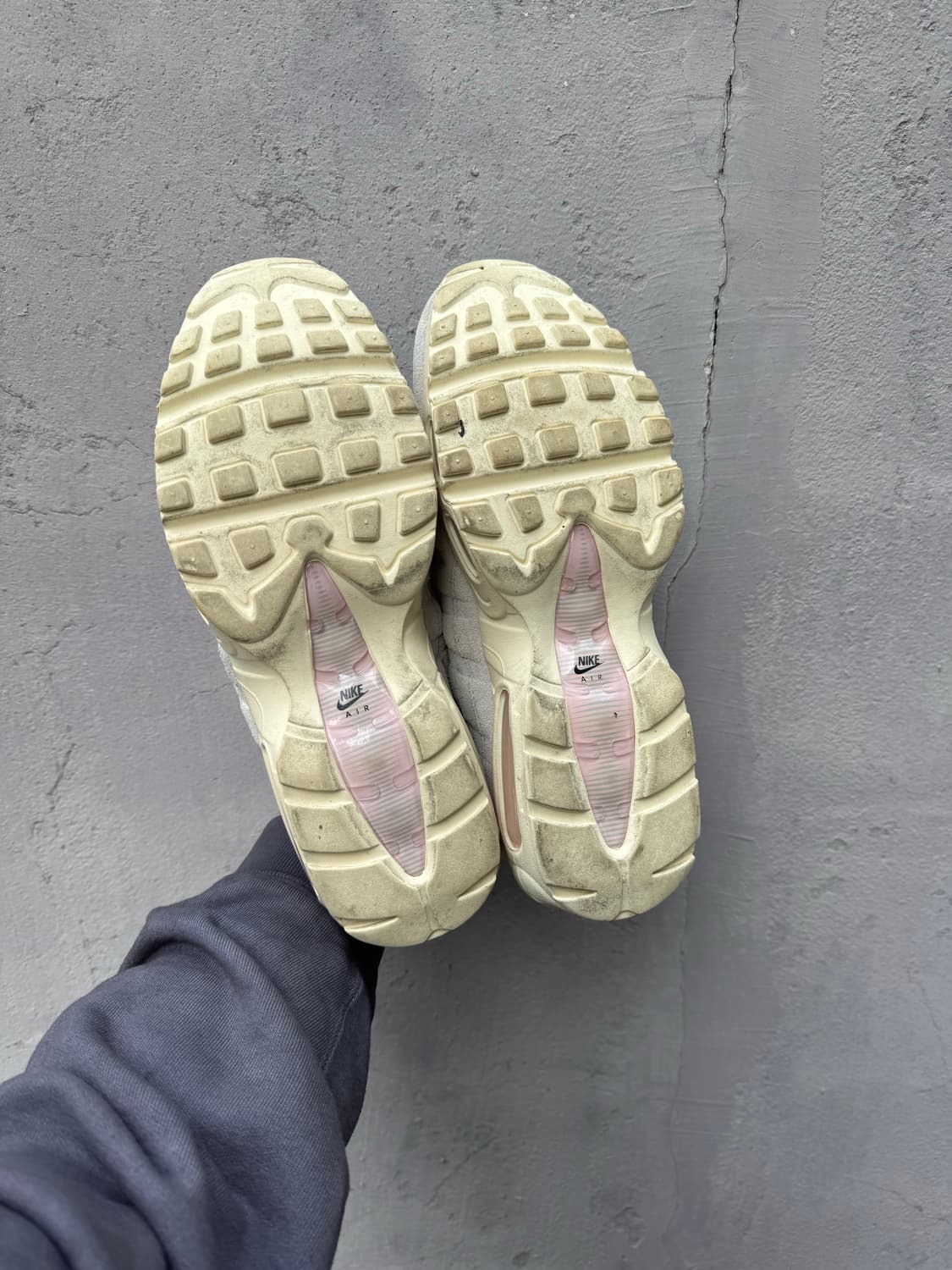 나이키 에어맥스 95 그레이 앤 핑크 품 상품이미지9