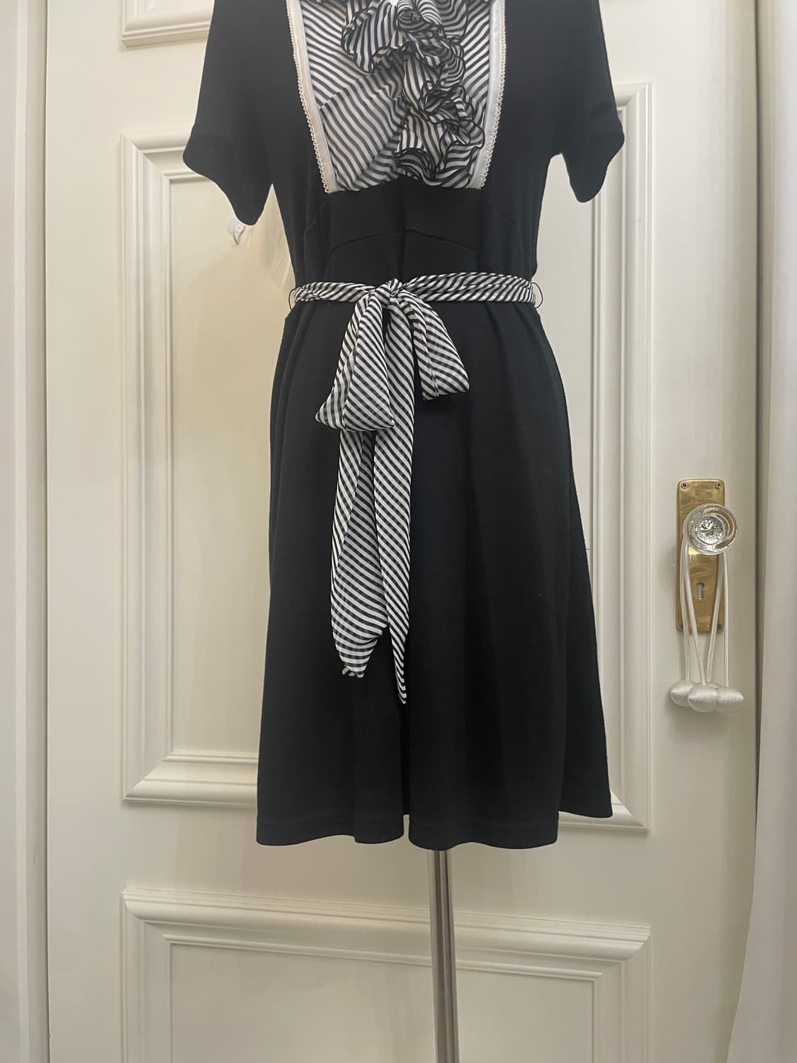 black stripe ruffle belt point opc 상품이미지9