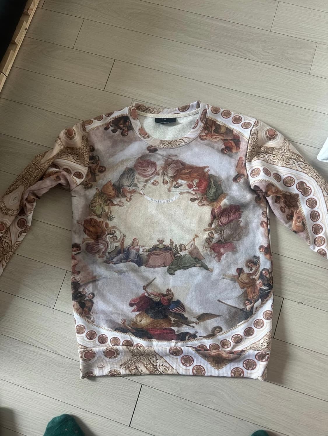 Givency 맨투맨 상품이미지1