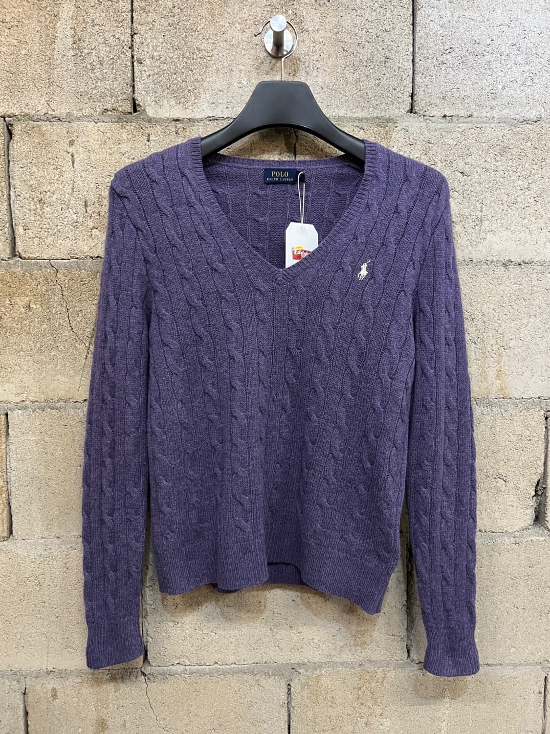 폴로 랄프로렌 메리노 울 브이넥 스웨터 상품이미지1