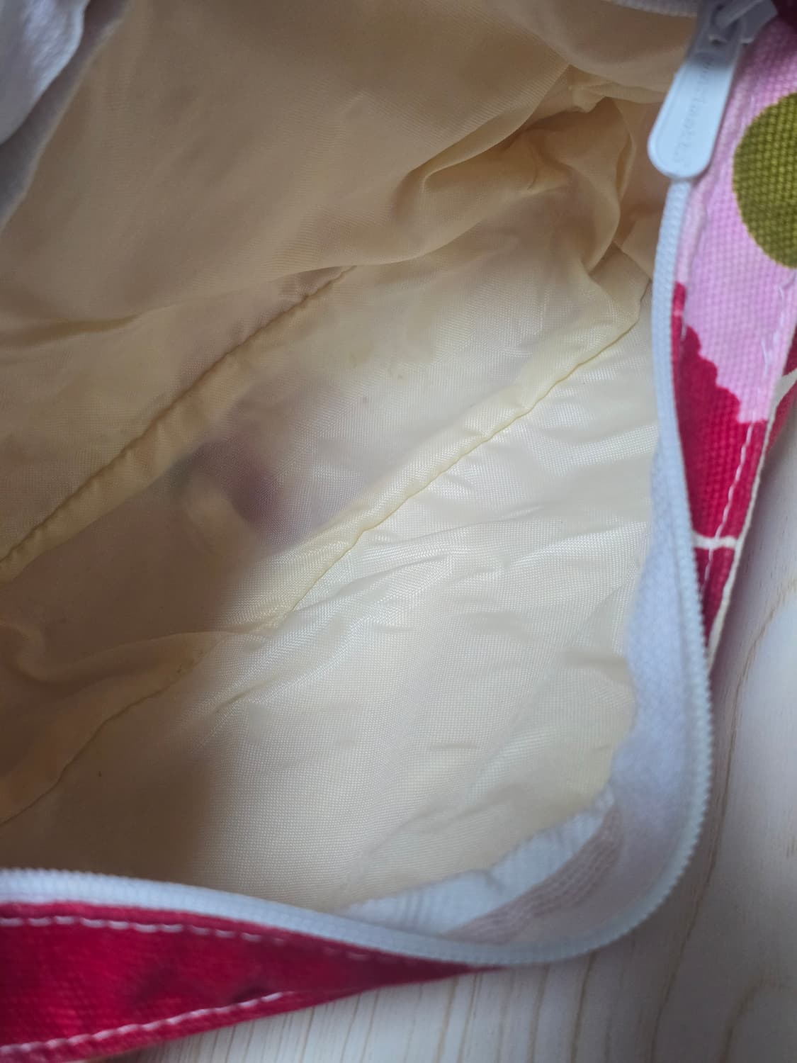 마리메코 플라워 도트 토트백  상품이미지5