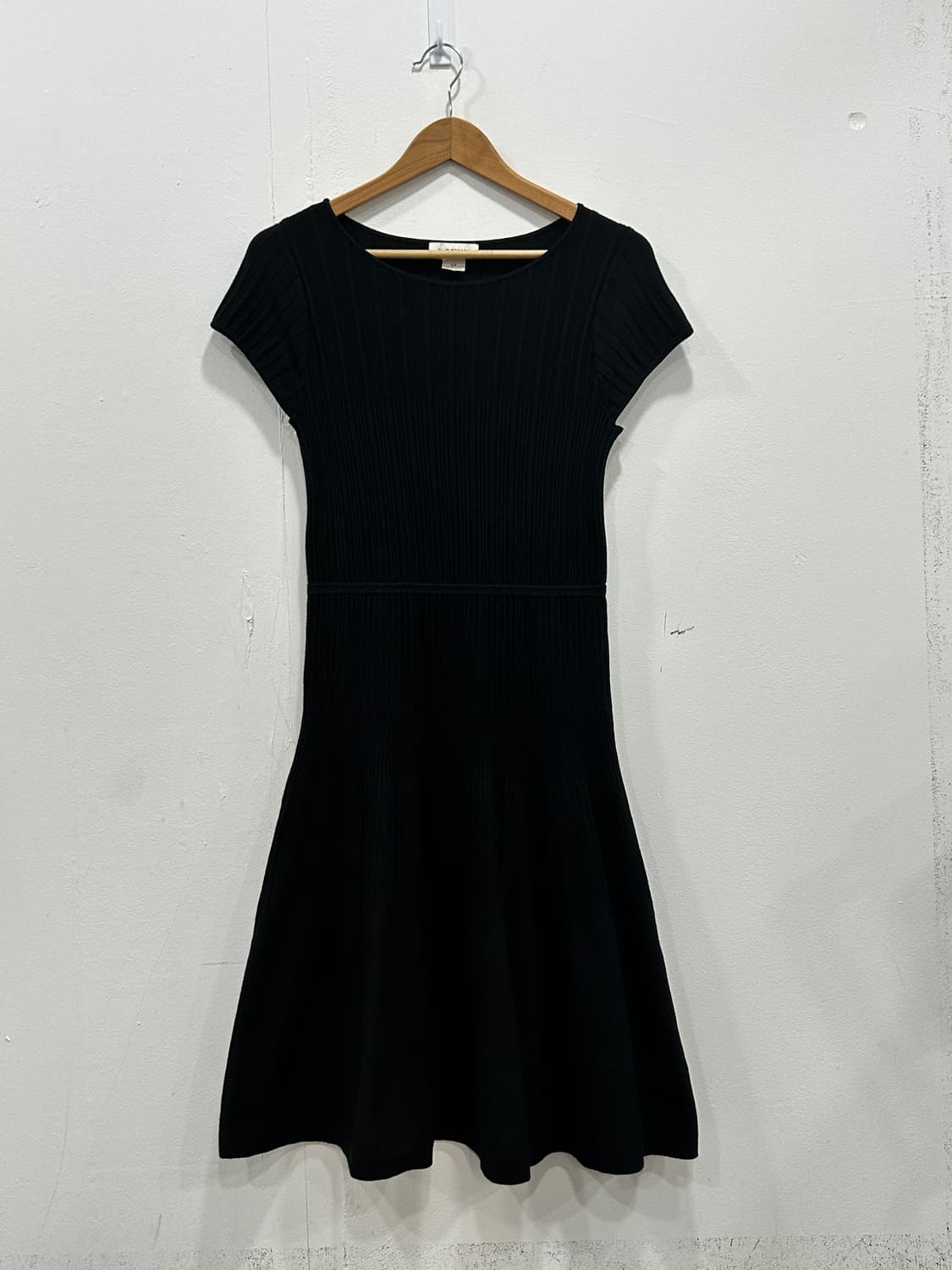 클럽모나코 니트 플레어 반팔 롱 원피스 S 블랙 상품이미지10