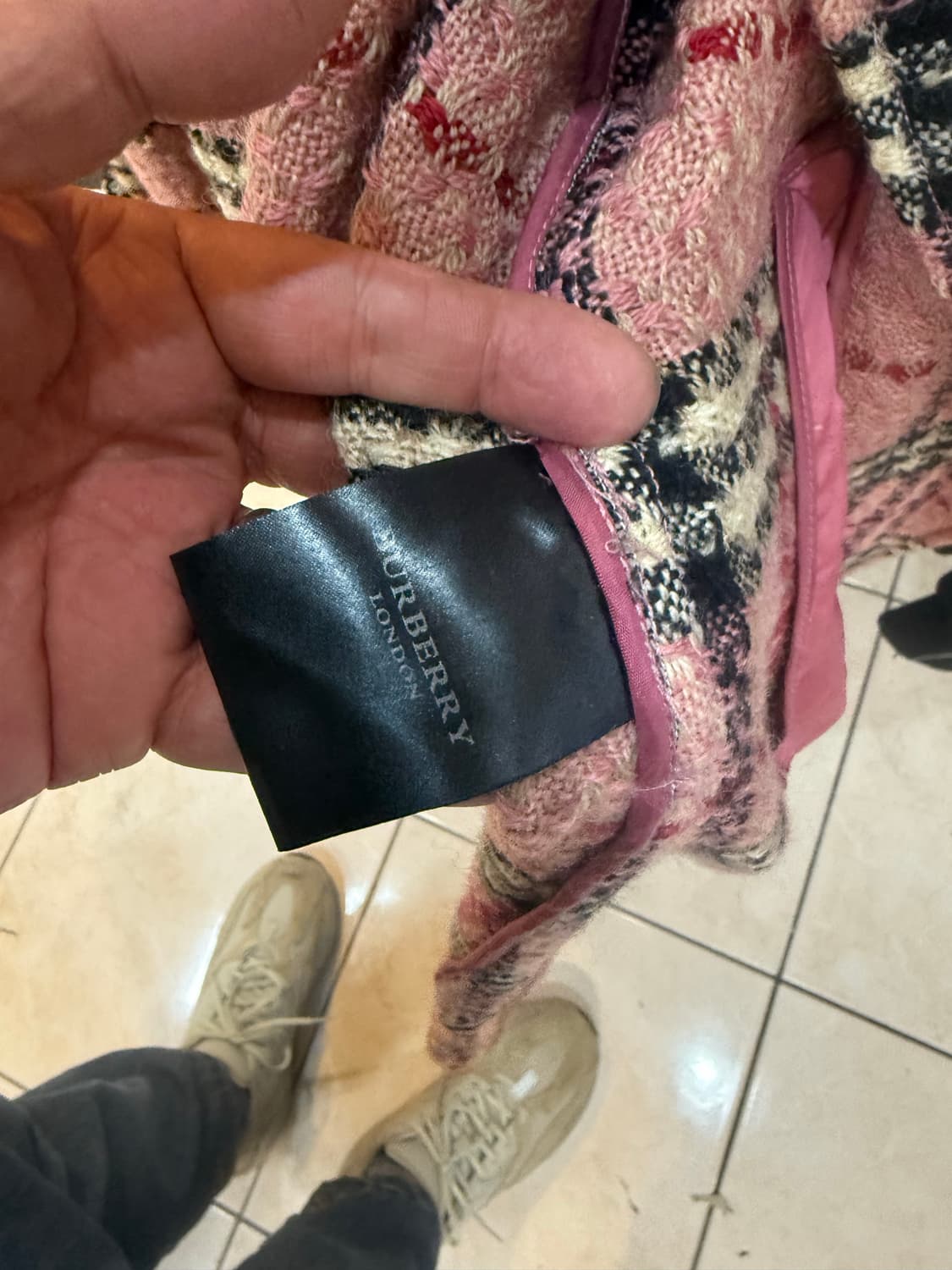 40/66 정품 버버리 노바체크 롱 코트 팝니다 상품이미지3