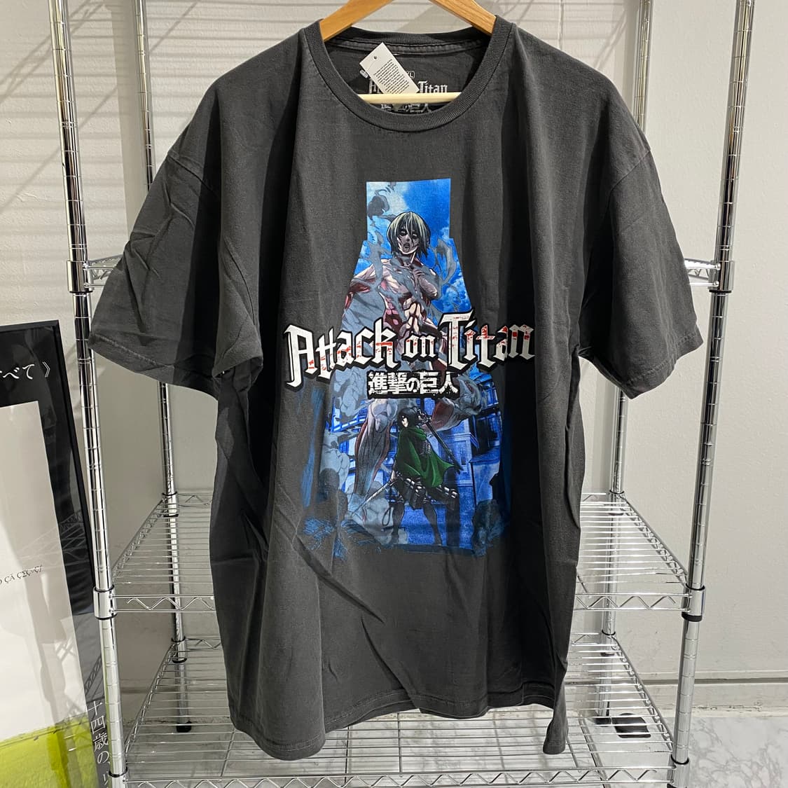 진격의거인 오피셜 애니메이션 티셔츠 상품이미지1