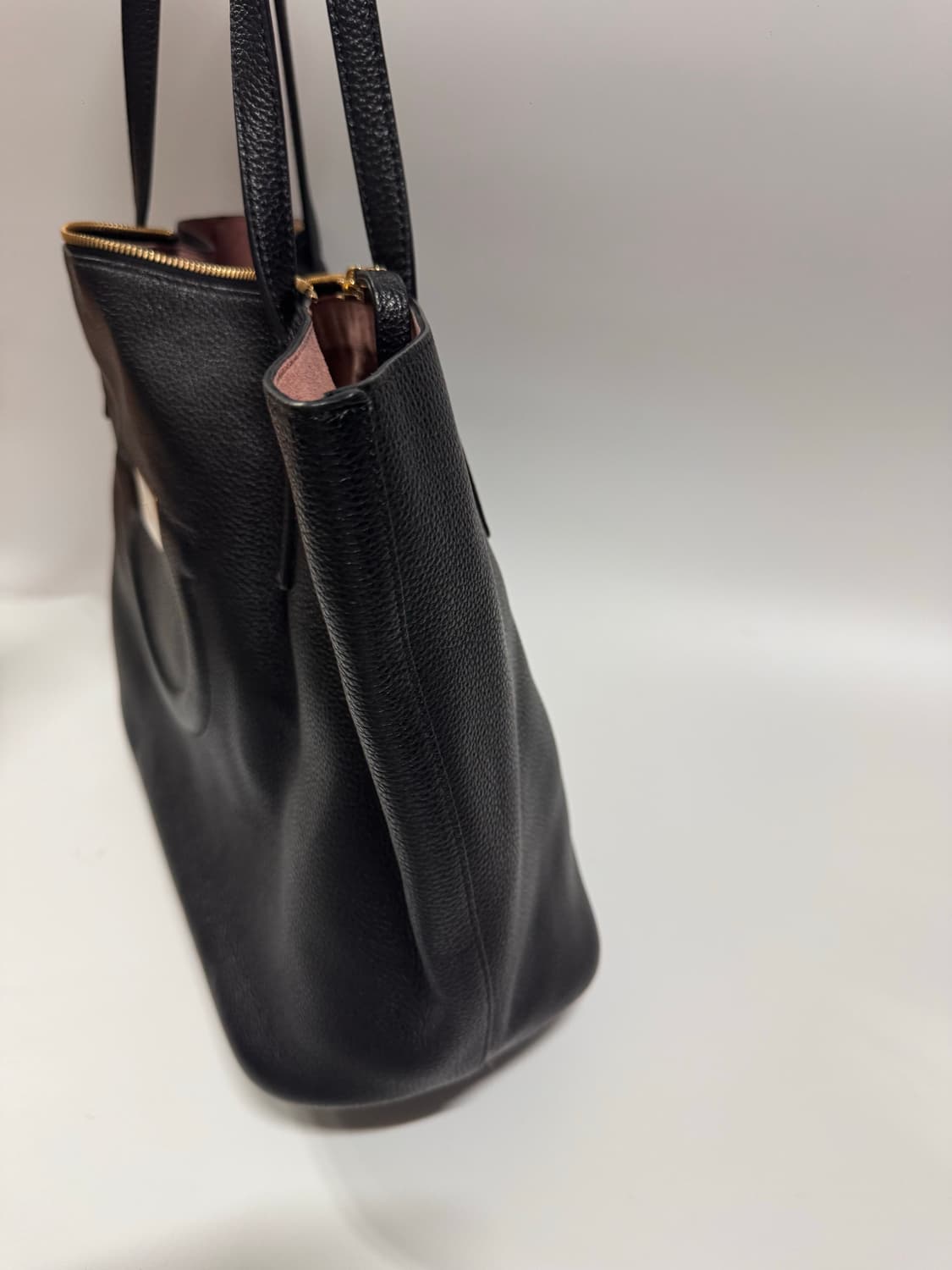 페라가모 블랙 가죽 간치니 숄더백 상품이미지4