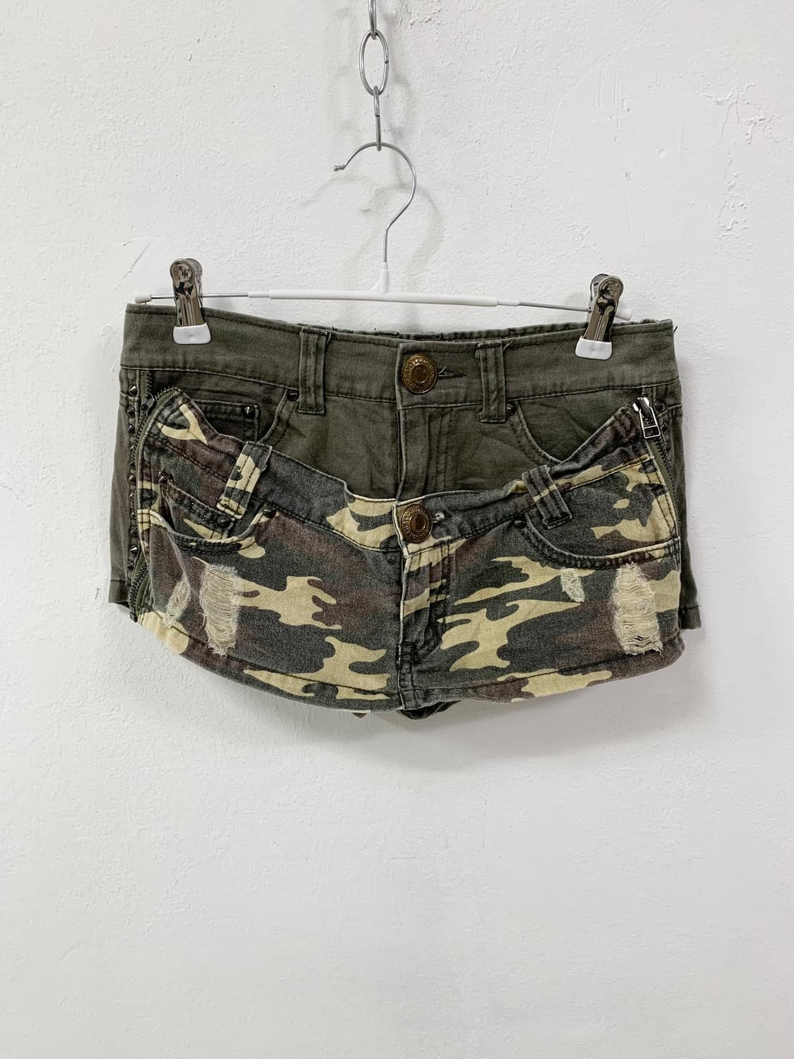 [MAISONGILFY] y2k 카모플라쥬 데님 숏츠 상품이미지4