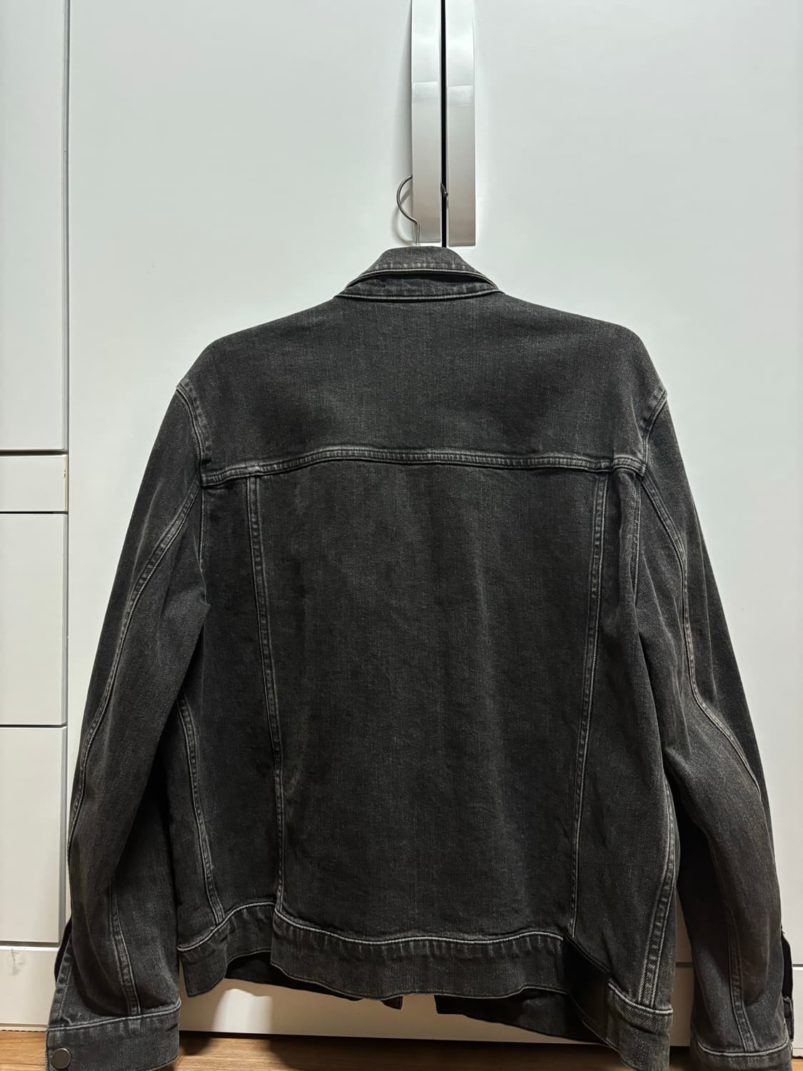 띠어리 흑청 트러커자켓 XL 상품이미지2