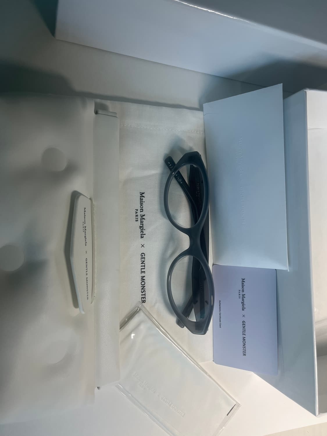 젠틀몬스터 메종마르지엘라 mm209 상품이미지1