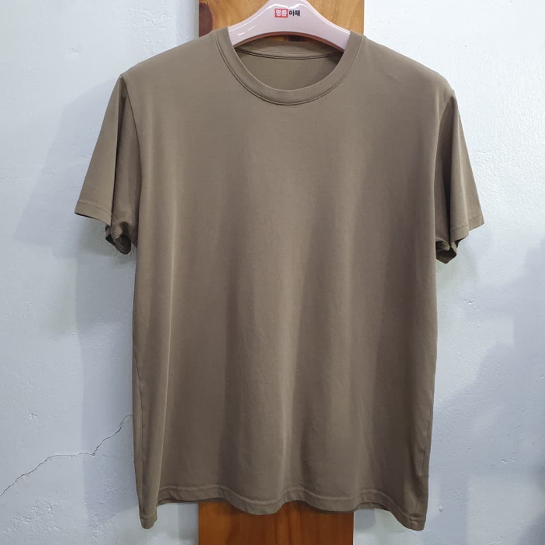 유니클로 라운드 반팔티(105) 상품이미지1