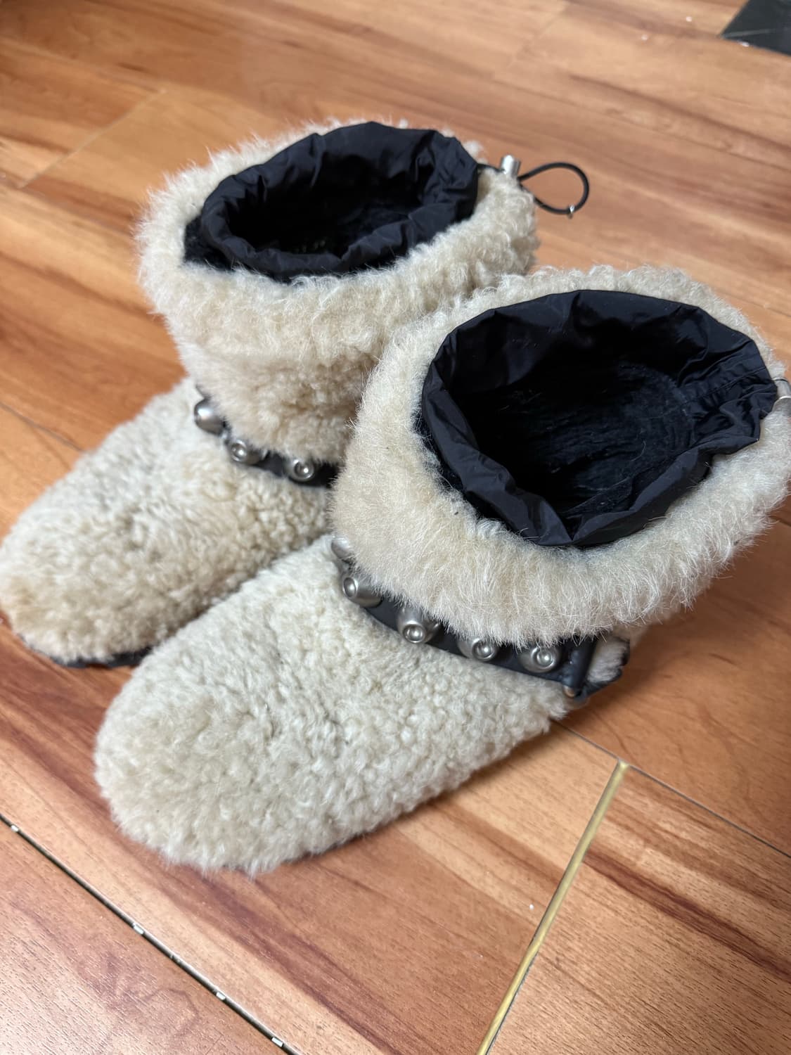 Miumiu 미우미우 스터드 앵클부츠 Eu39사이즈 상품이미지4