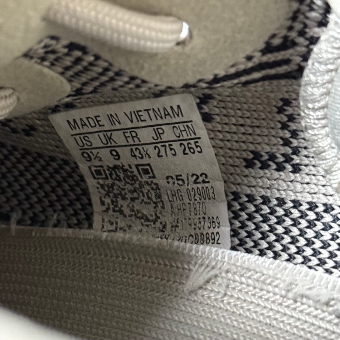 [정가 45만원] 아디다스 이지부스트 350 V2 275 상품이미지8