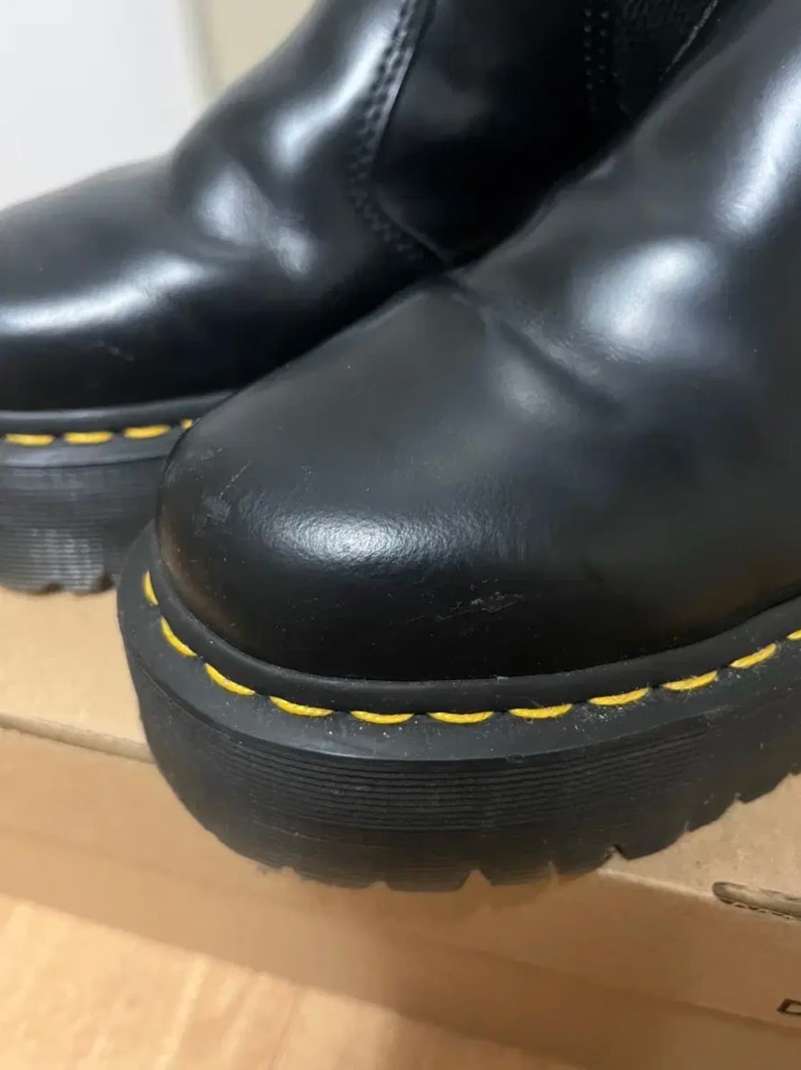 닥터마틴 첼시부츠 2976 쿼드 240사이즈(38) 상품이미지7