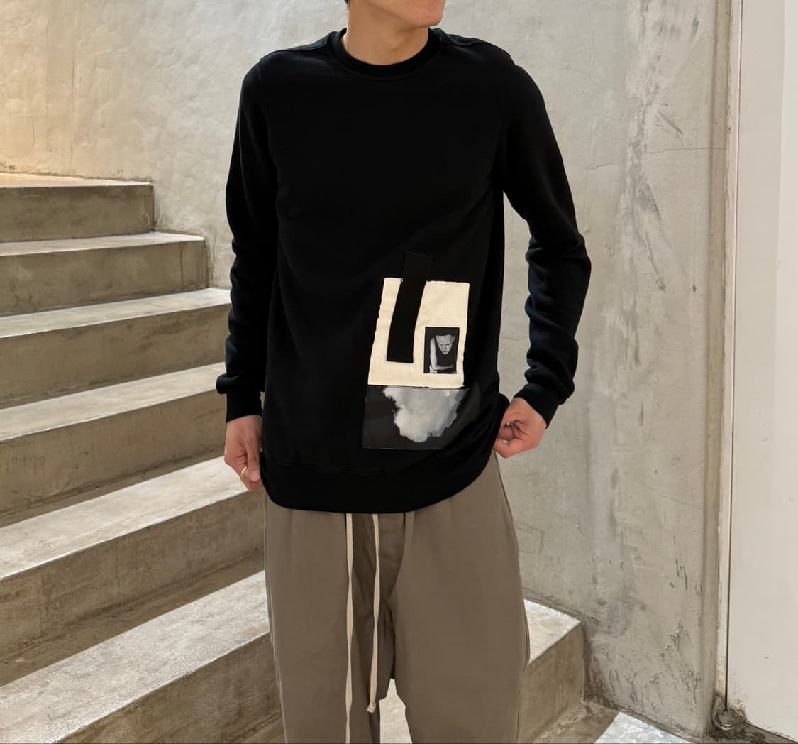 릭 오웬스 메인라벨 픽토그램 패치워크 크루넥 맨투맨 상품이미지1