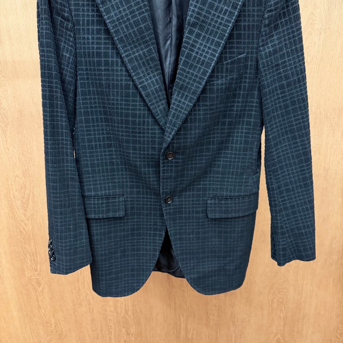 돌체앤가바나 싱글 자켓 다크 톤 체크 패턴 프론트 플랩 포켓 디테일 블랙 상품이미지5