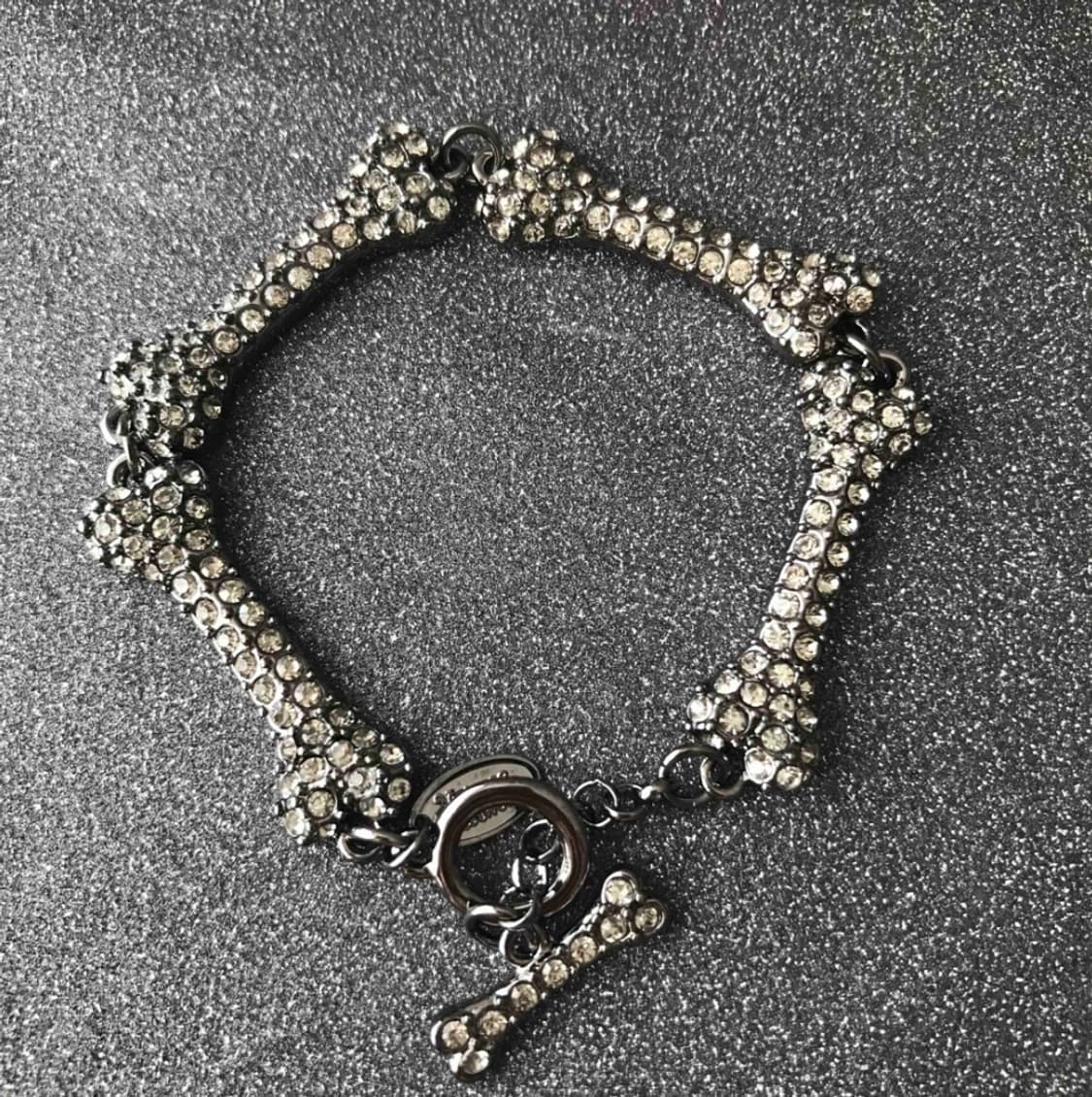 비비안웨스트우드 아카이브 크리스탈 큐빅 본쉐입 브레이슬릿 팔찌 상품이미지3