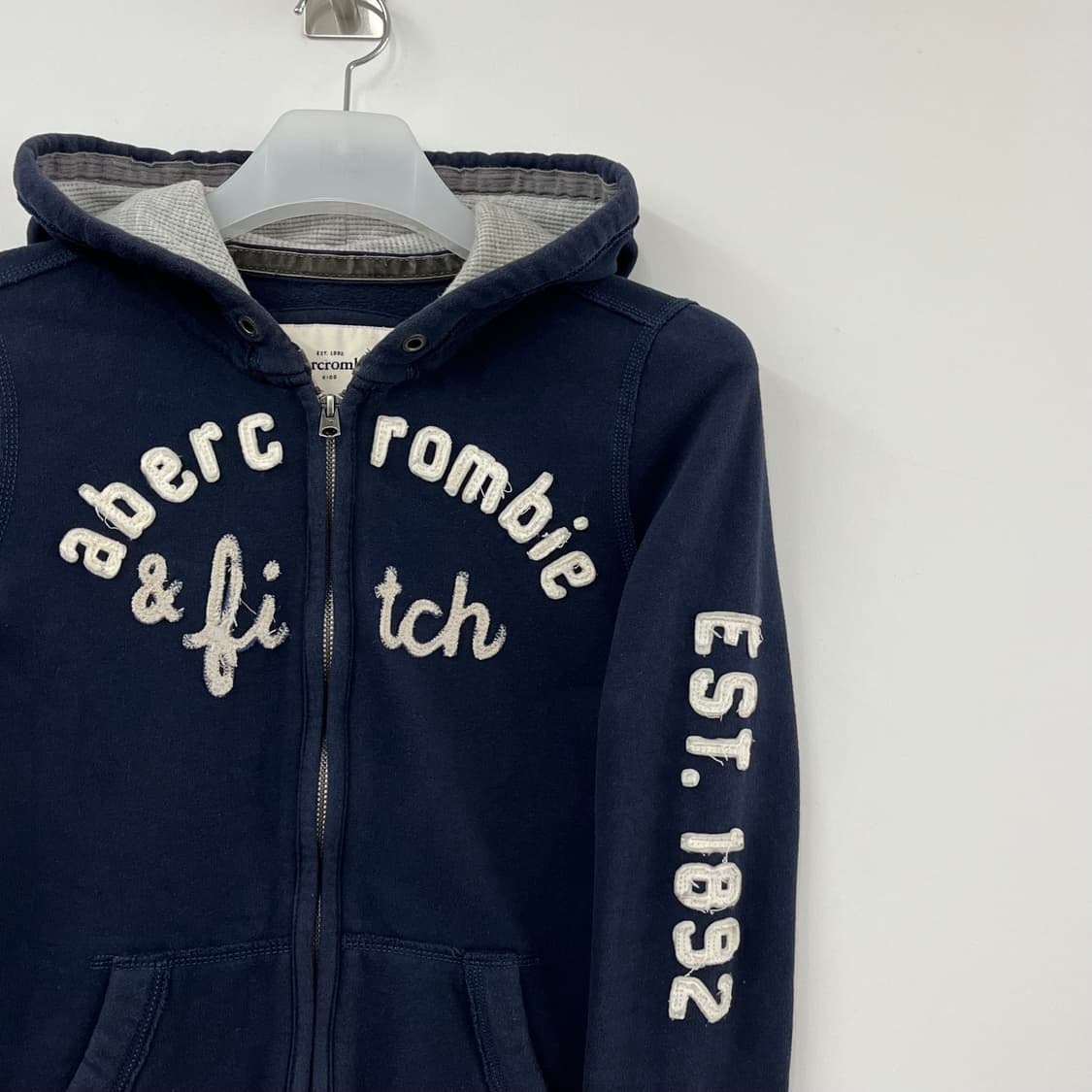 아베크롬비 딱붙핏 자수로고 네이비 후드집업 상품이미지4