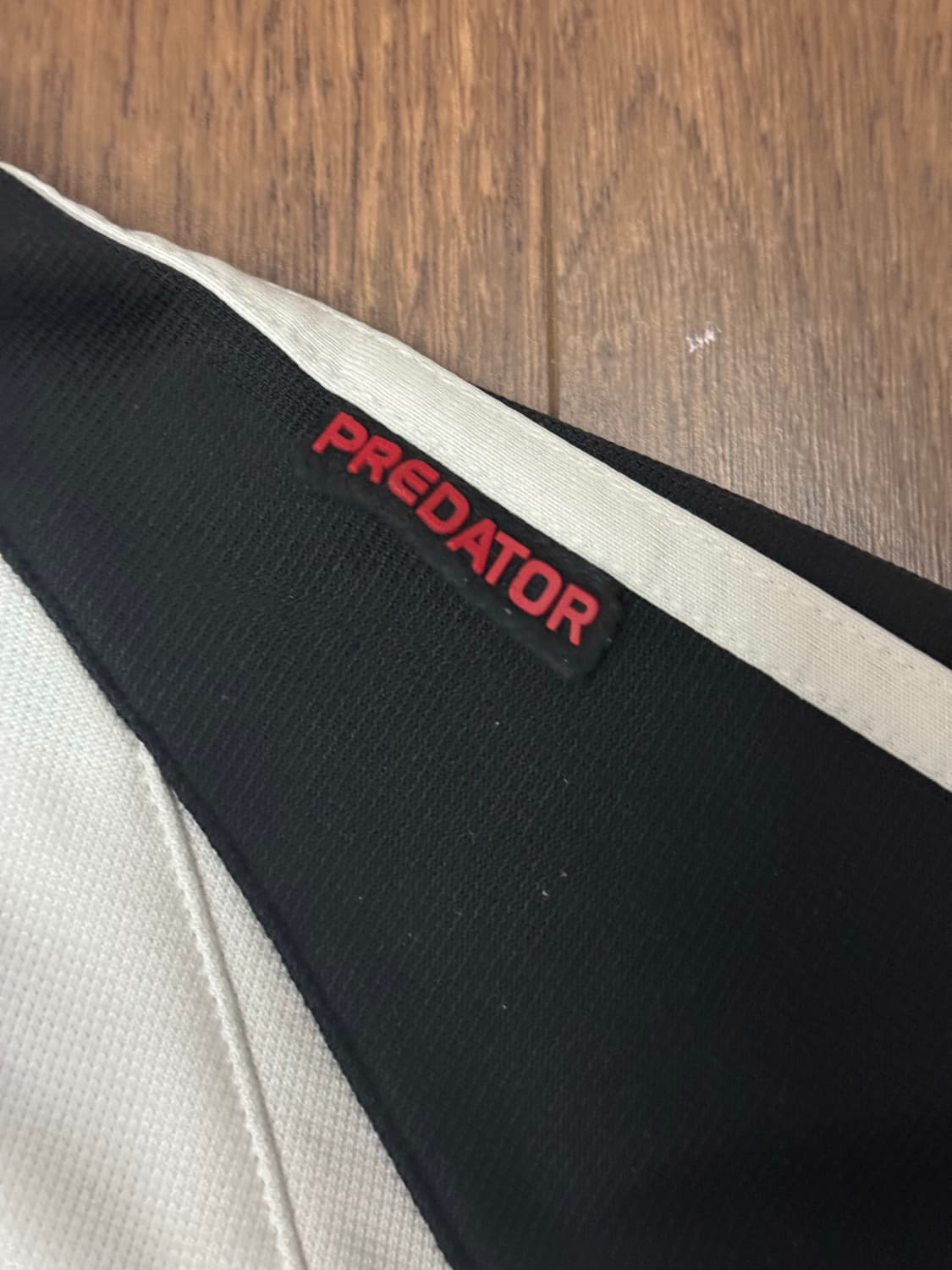 아디다스 수타 프레데터 트랙탑 L 상품이미지5