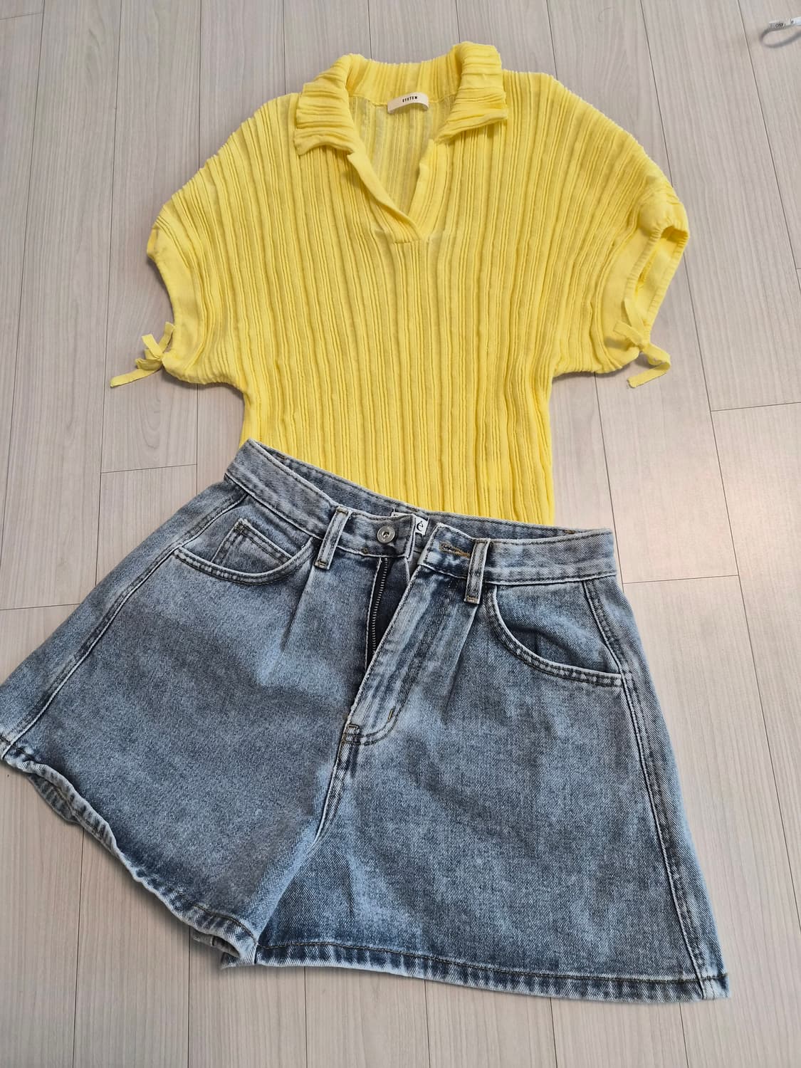 시스템(SYSTEM)**의 드로스트링 리브 니트 탑 상품이미지2