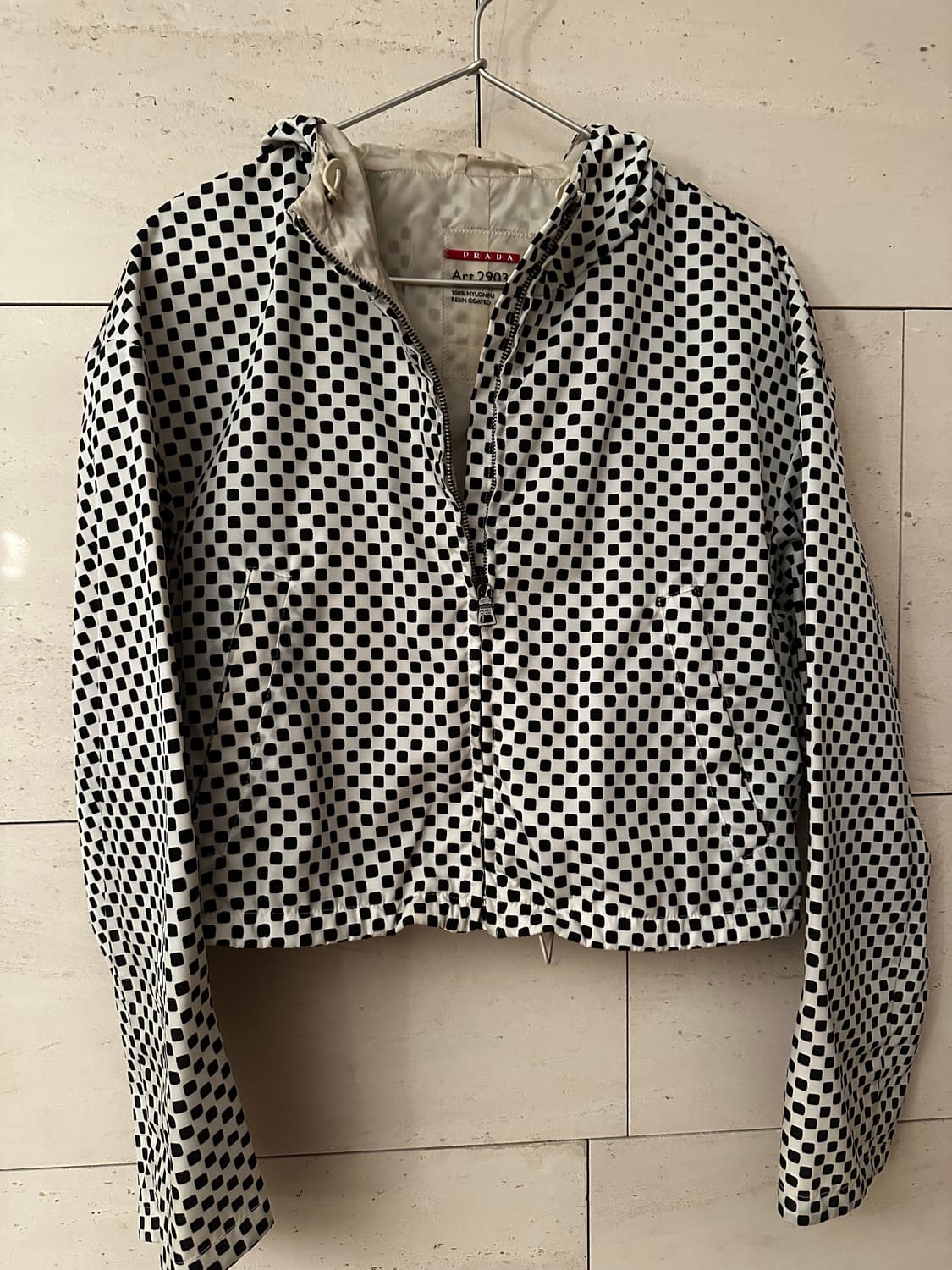 프라다 바람막이 상품이미지1