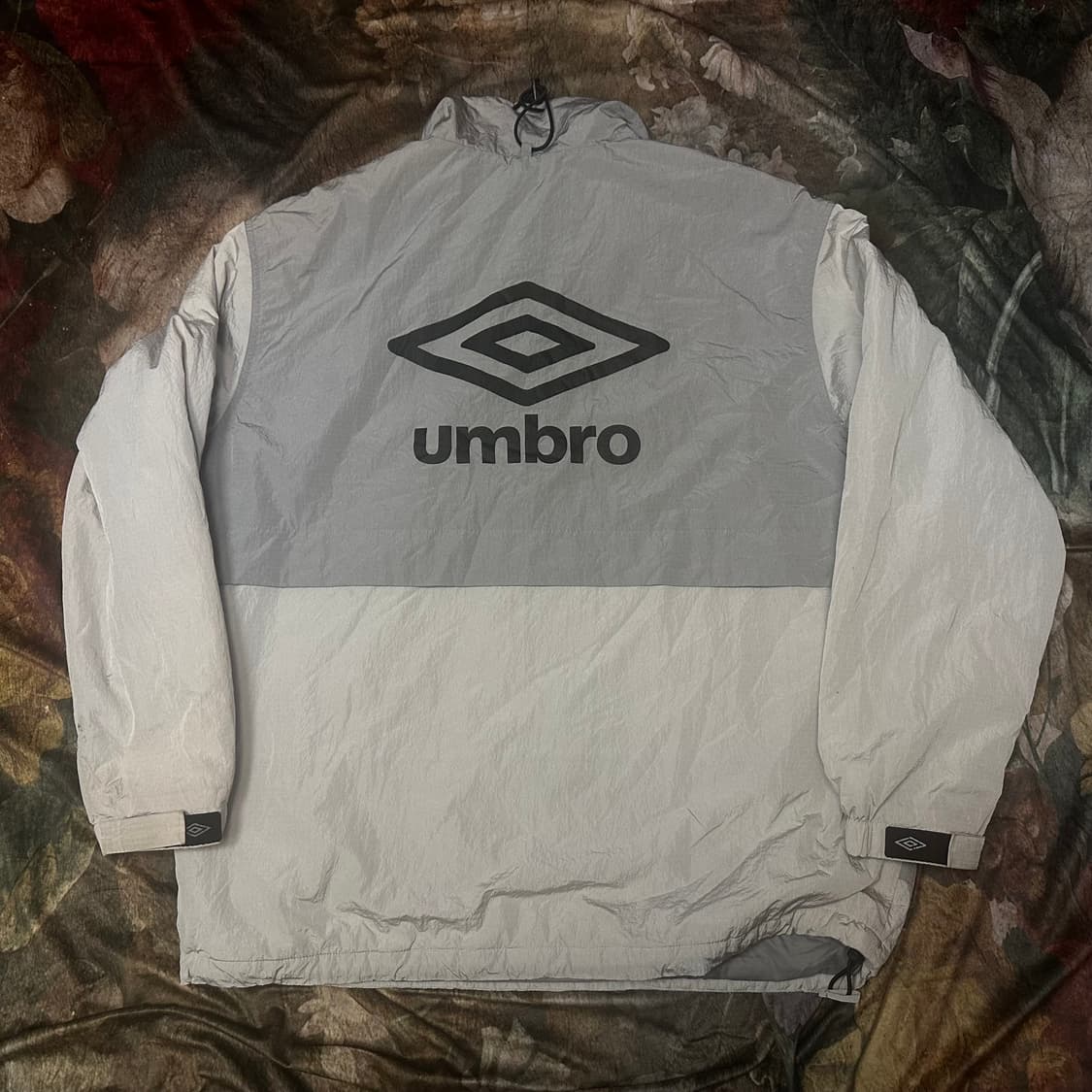 엄브로 빈티지 빅로고 그레이반집업패딩 110 상품이미지3