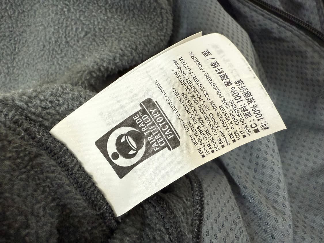 아크테릭스 커버트 가디건 M사이즈 판매합니다. 톤 다운된 회색이라 코디하 상품이미지3