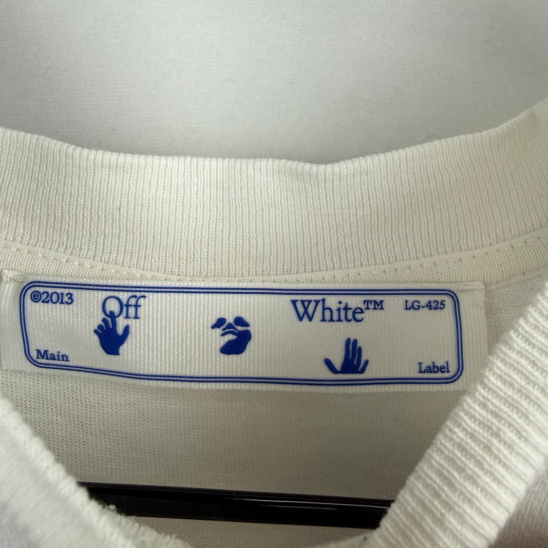 (XS) 오프화이트 카라바지오 그래픽 반팔 티 화이트 상품이미지3