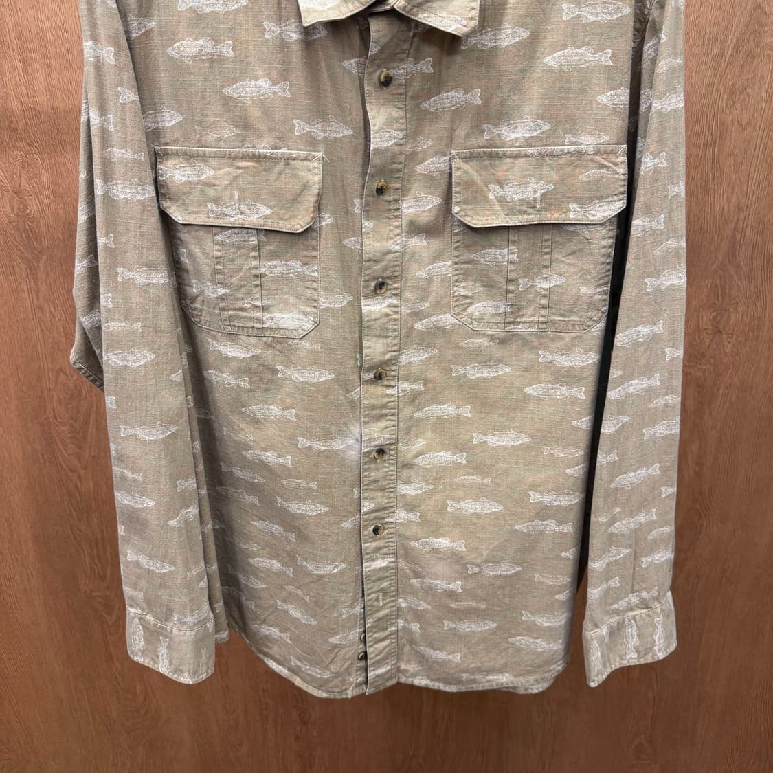 빈티지 코튼 긴팔 셔츠 워싱 피쉬 패턴 프린트 플랩 포켓 디테일 베이지 상품이미지5